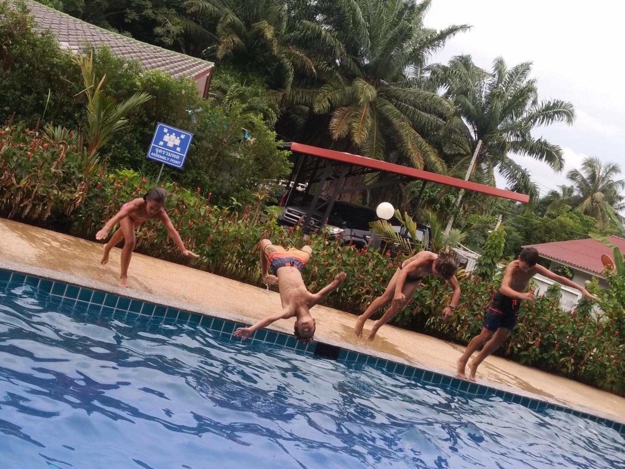 Sj House Hotel Aonang Ban Khlong Haeng Buitenkant foto